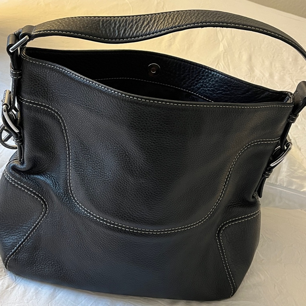 Michael Kors black leather shoulder bag